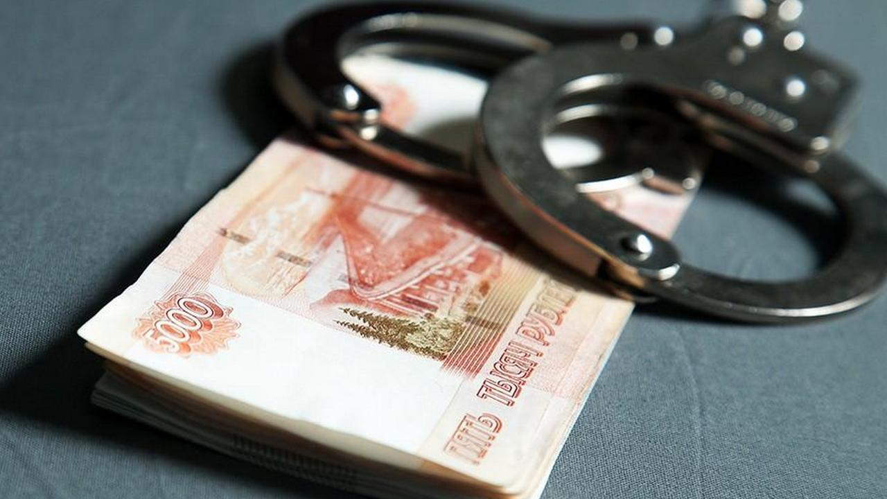 Житель Железногорска лишился денег при «инвестировании» в криптовалюту