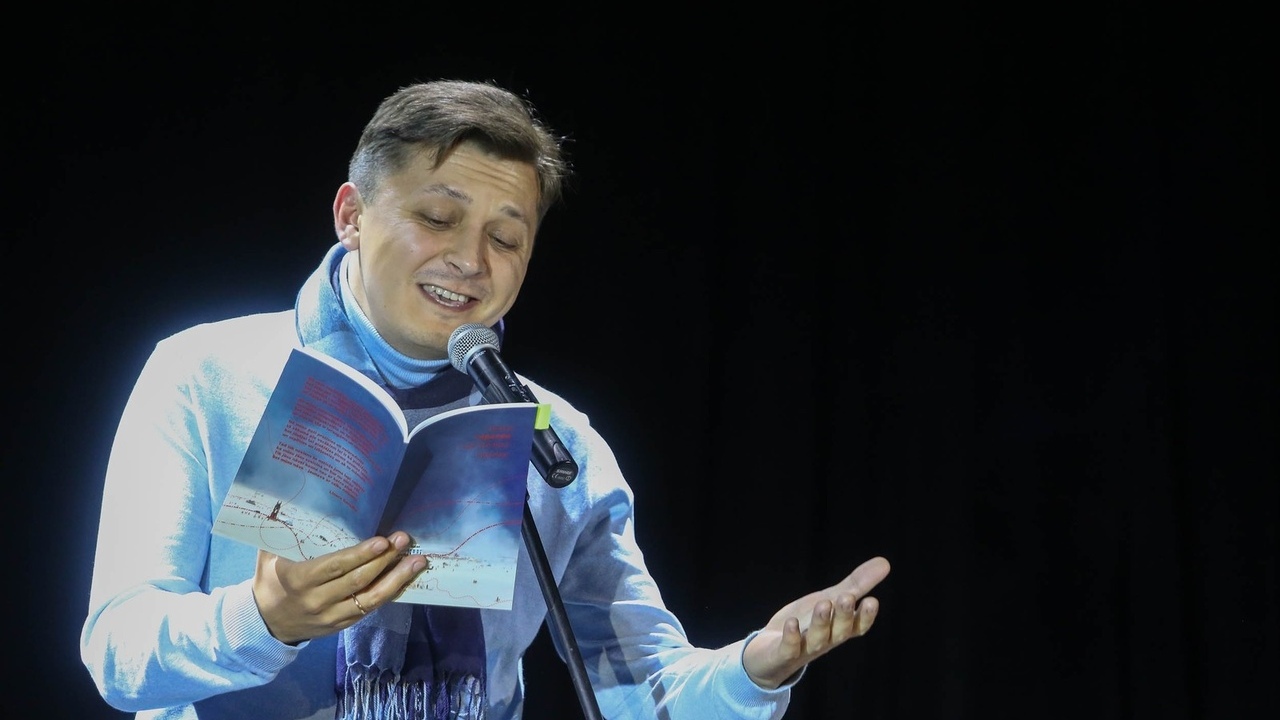 Роман Рубанов: Все воспринимают Маяковского по стихам о советском паспорте