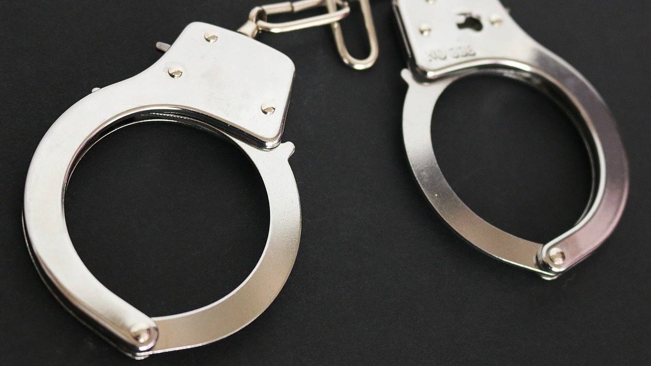 Курские полицейские задержали мужчину, ограбившего храм 