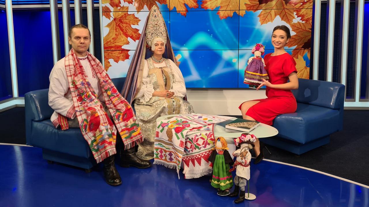 Екатерина Черноок о традиционном курском костюме в Беловском районе | ГТРК «Курск» Екатерина Черноок о традиционном курском костюме в Беловском районе