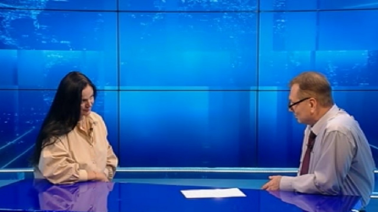Мария Нестерова о бенефисном спектакле "8 любящих женщин"