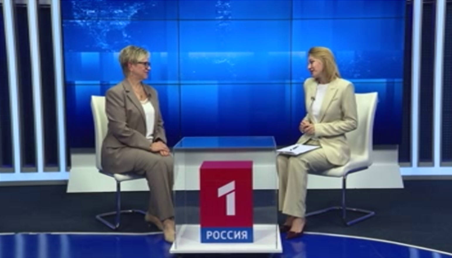 Главврачу перинатального центра присвоили звание «Заслуженный врач Российской Федерации» | ГТРК «Курск» Главврачу перинатального центра присвоили звание «Заслуженный врач Российской Федерации»