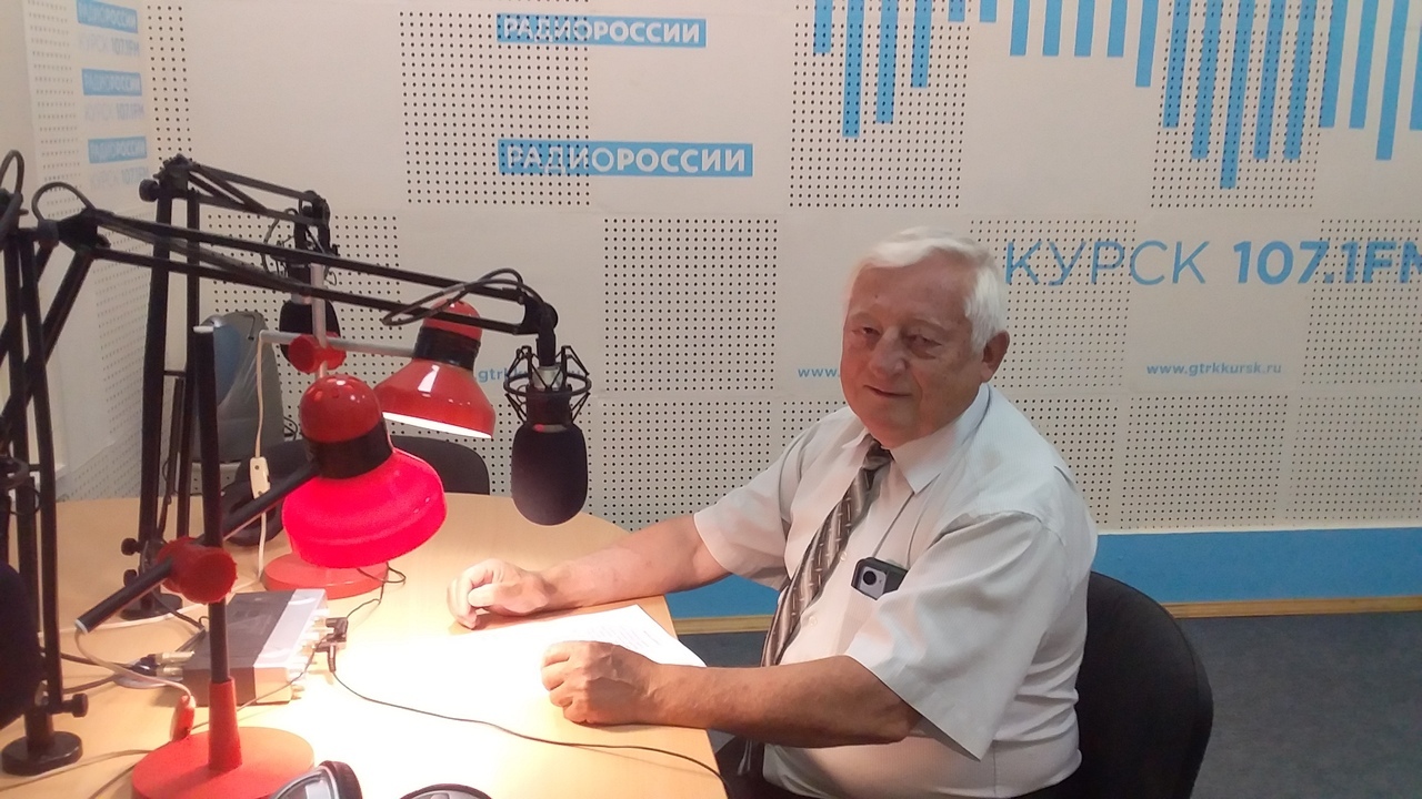 Владимир Рябинин - Этот август нельзя забыть 
