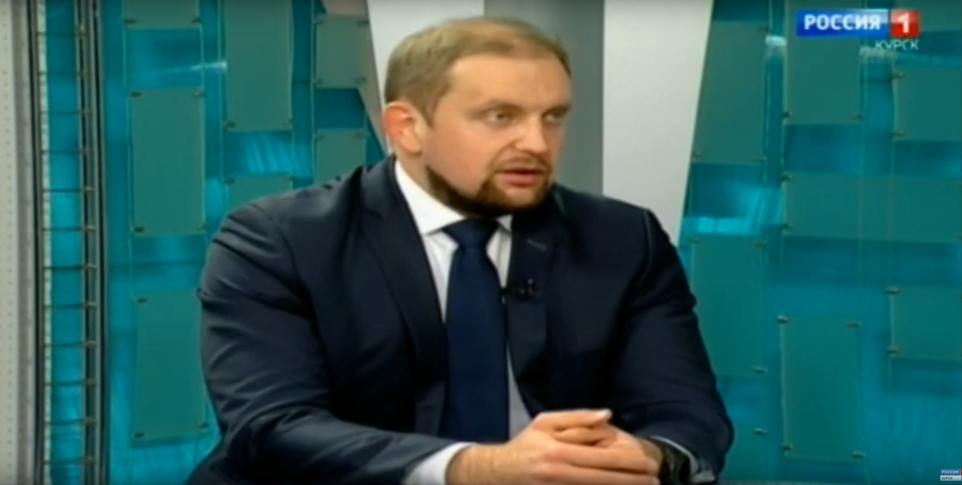 Нужна дорога? Заставляйте работать местную власть: интервью с Владимиром Муравьевым