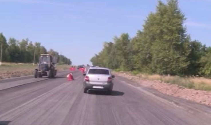 В Золотухинском районе начали строить дорогу