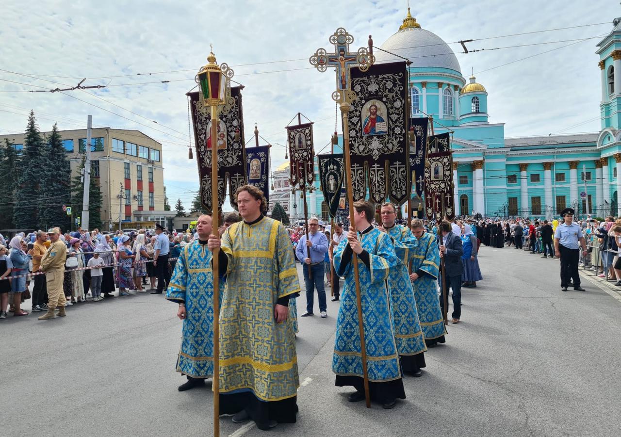 В Курске 16 июня стартовал Крестный ход с иконой «Знамение» Курская-Коренная