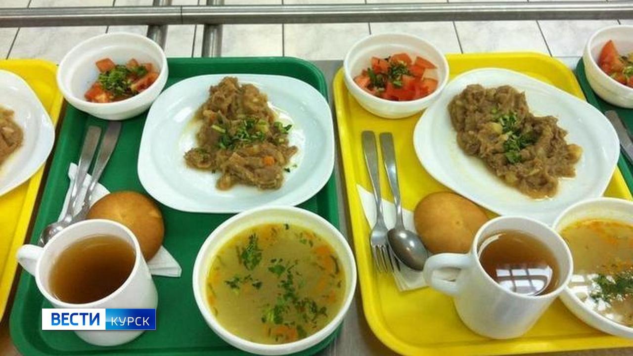В Курской области студентов колледжа кормили испорченной едой