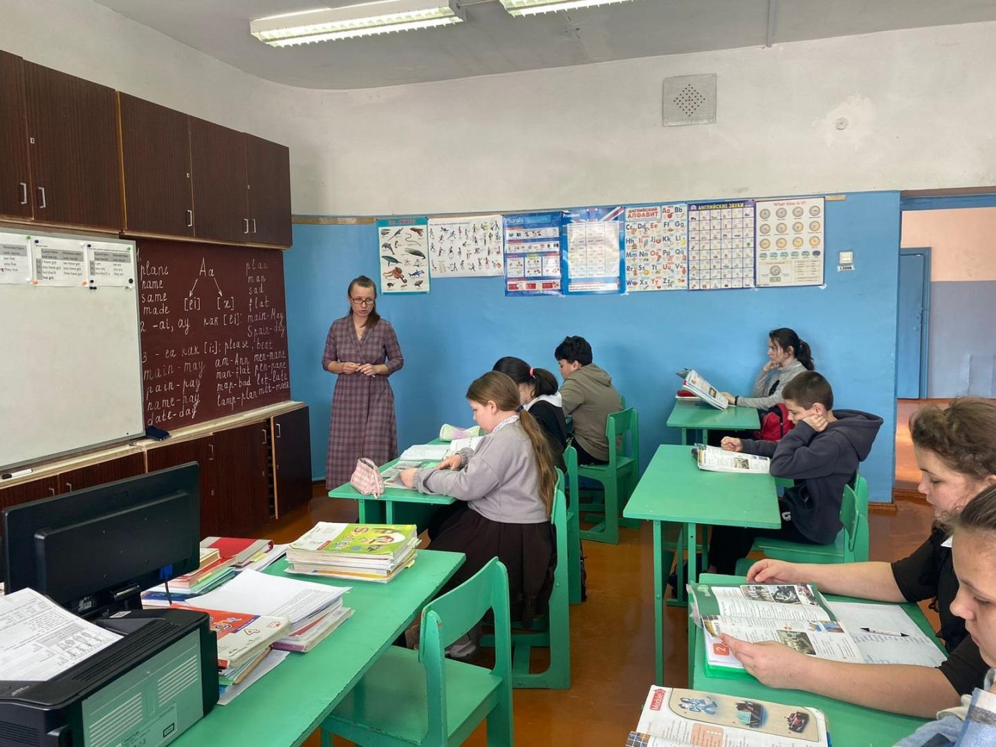 В Курской области стартовал приём заявок для участия в программе «Земский учитель» | ГТРК «Курск» В Курской области стартовал приём заявок для участия в программе «Земский учитель»