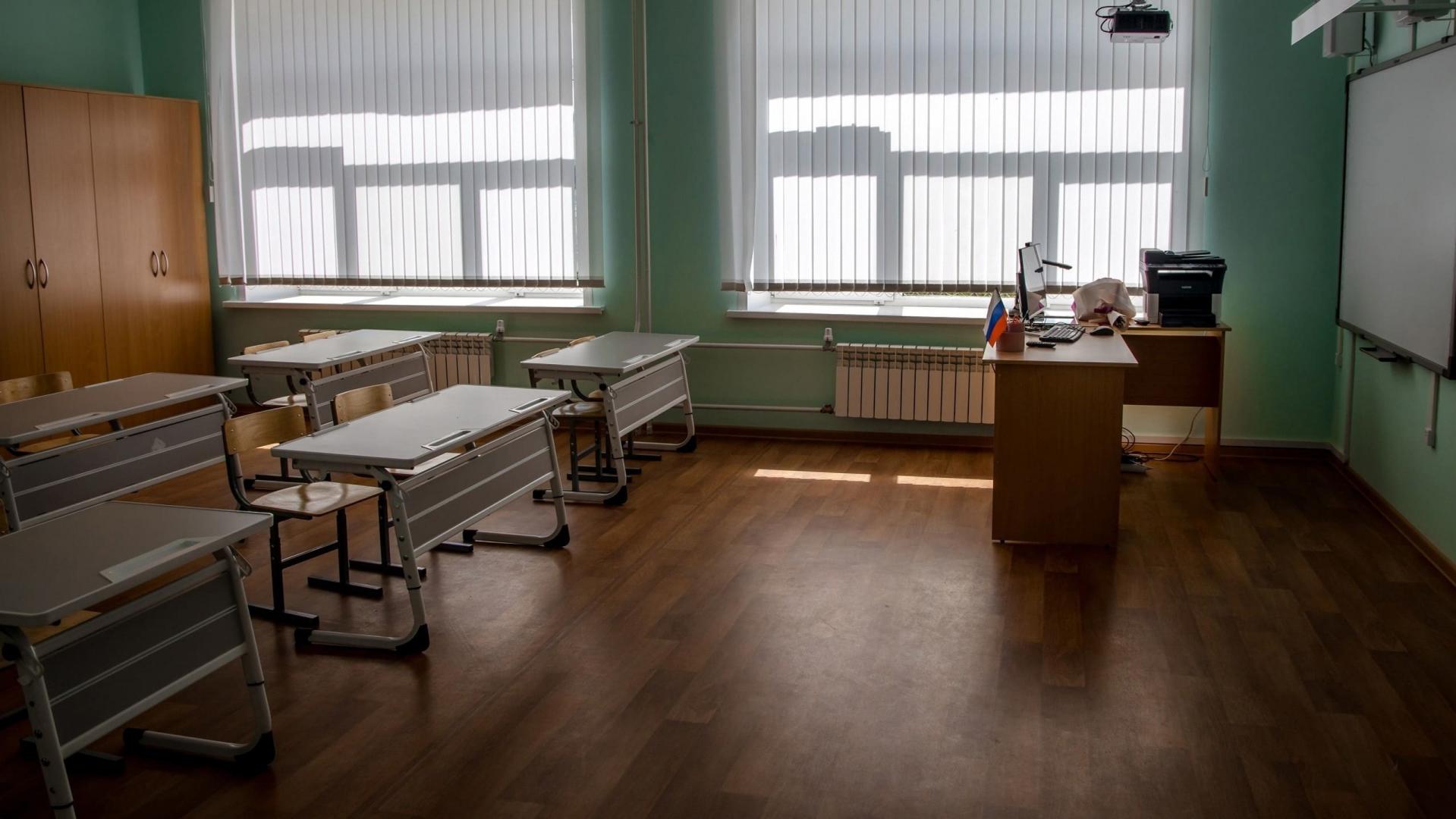В Курской области трудятся более 19,4 тысячи преподавателей, воспитателей и учителей