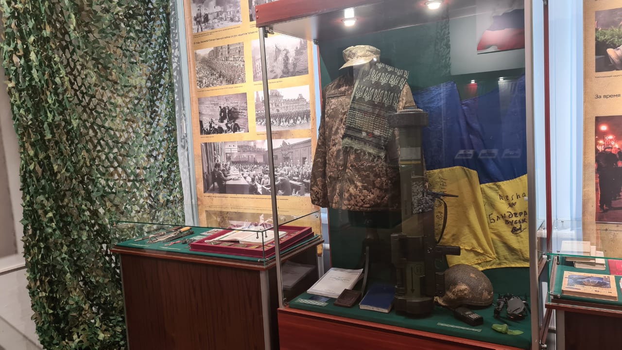 В Курске открылась выставка "Своих не бросаем"