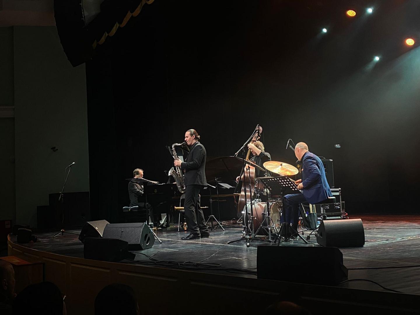 Дружба, импровизация и джаз: в Курске выступил Four brothers Jazz Quartet