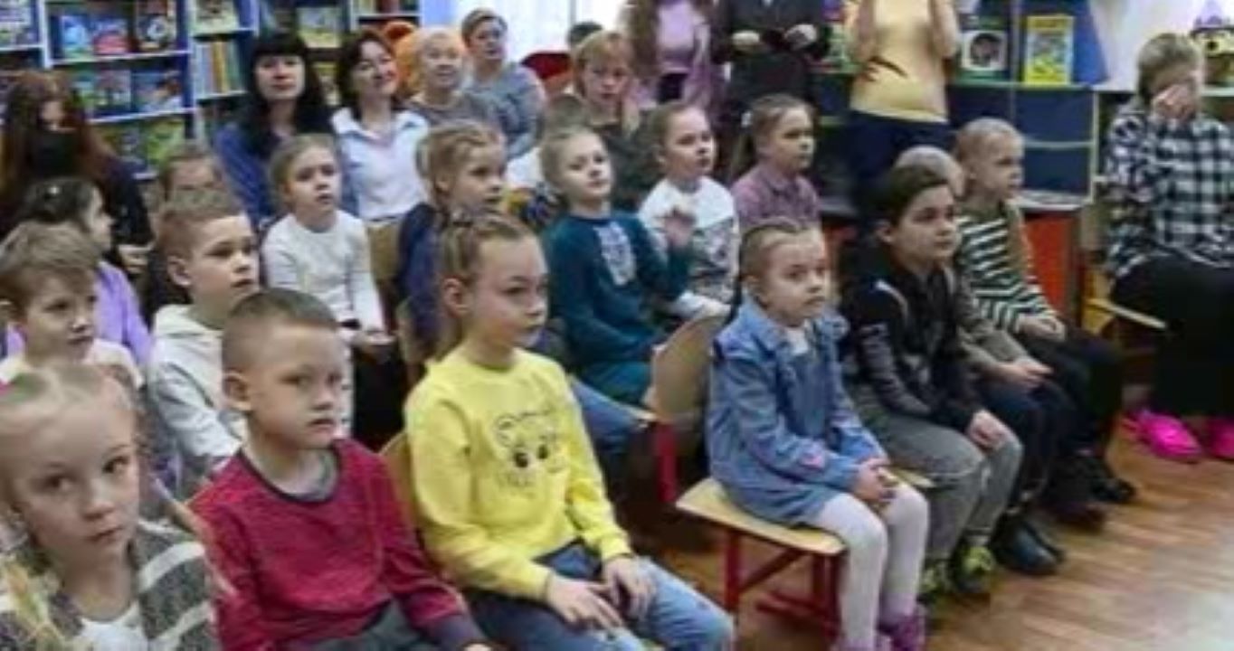 Корреспондент ГТРК "Курск" Любовь Колычева стала автором детских книг