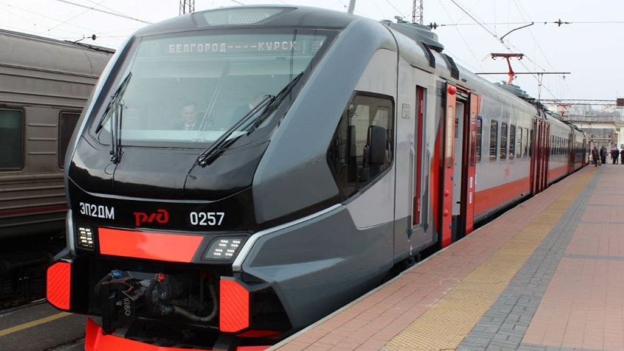 По маршруту "Белгород-Курск" начал курсировать новый электропоезд