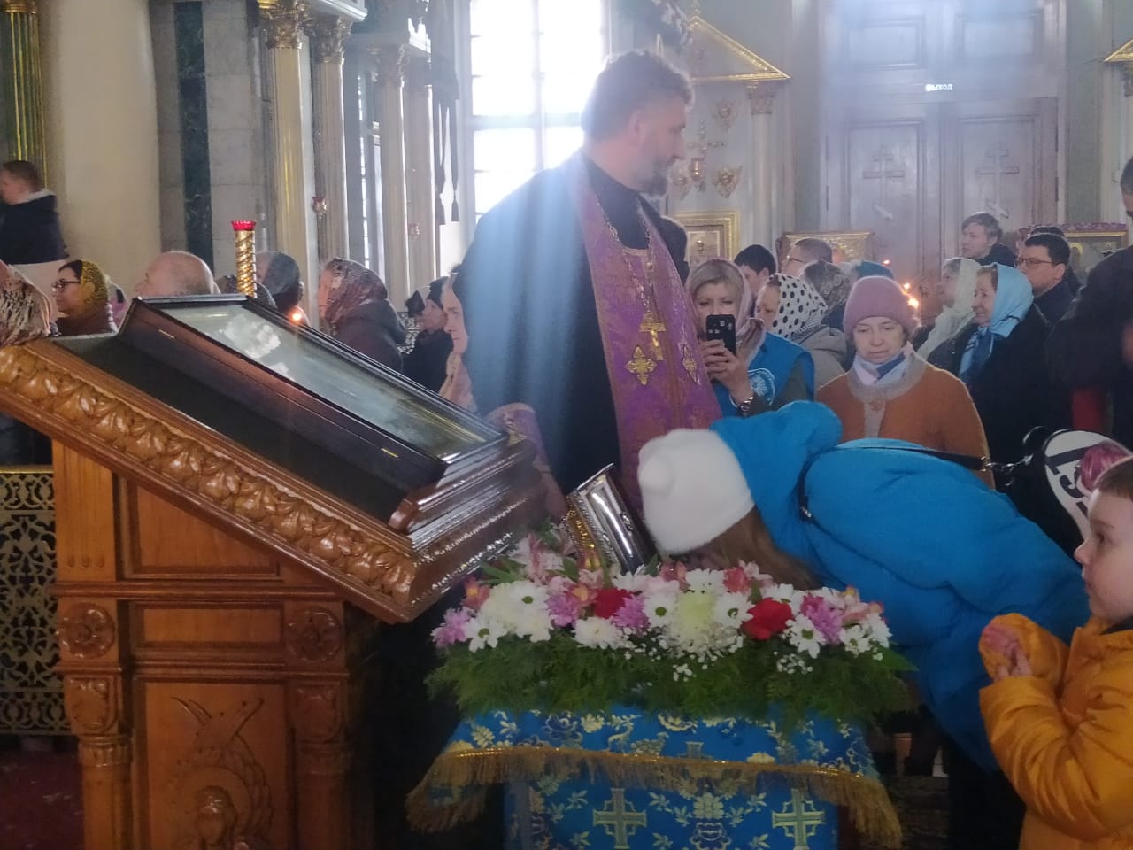Куряне могут поклониться частице пояса Пресвятой Богородицы | ГТРК «Курск» Куряне могут поклониться частице пояса Пресвятой Богородицы