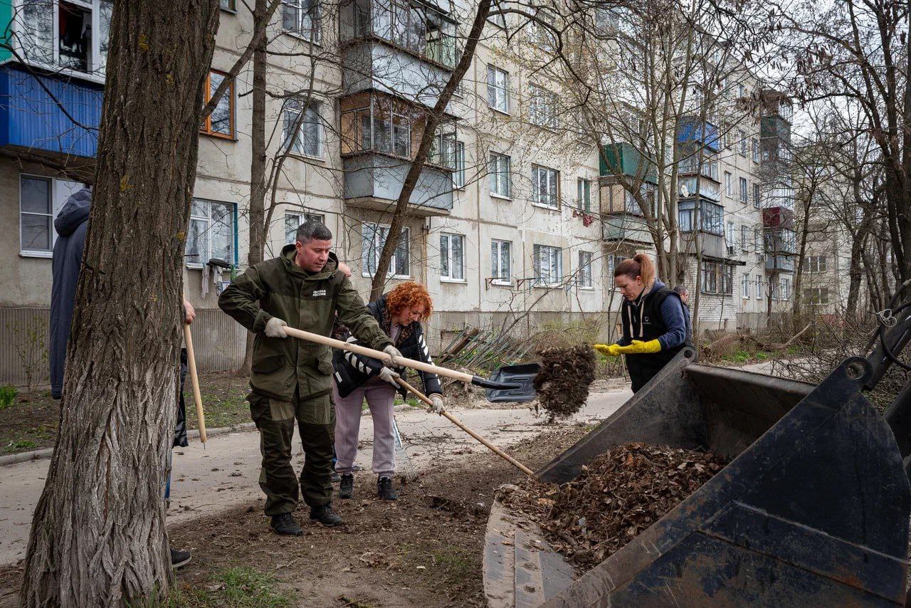В общегородском субботнике 6 апреля участвовали 12,5 тысяч курян