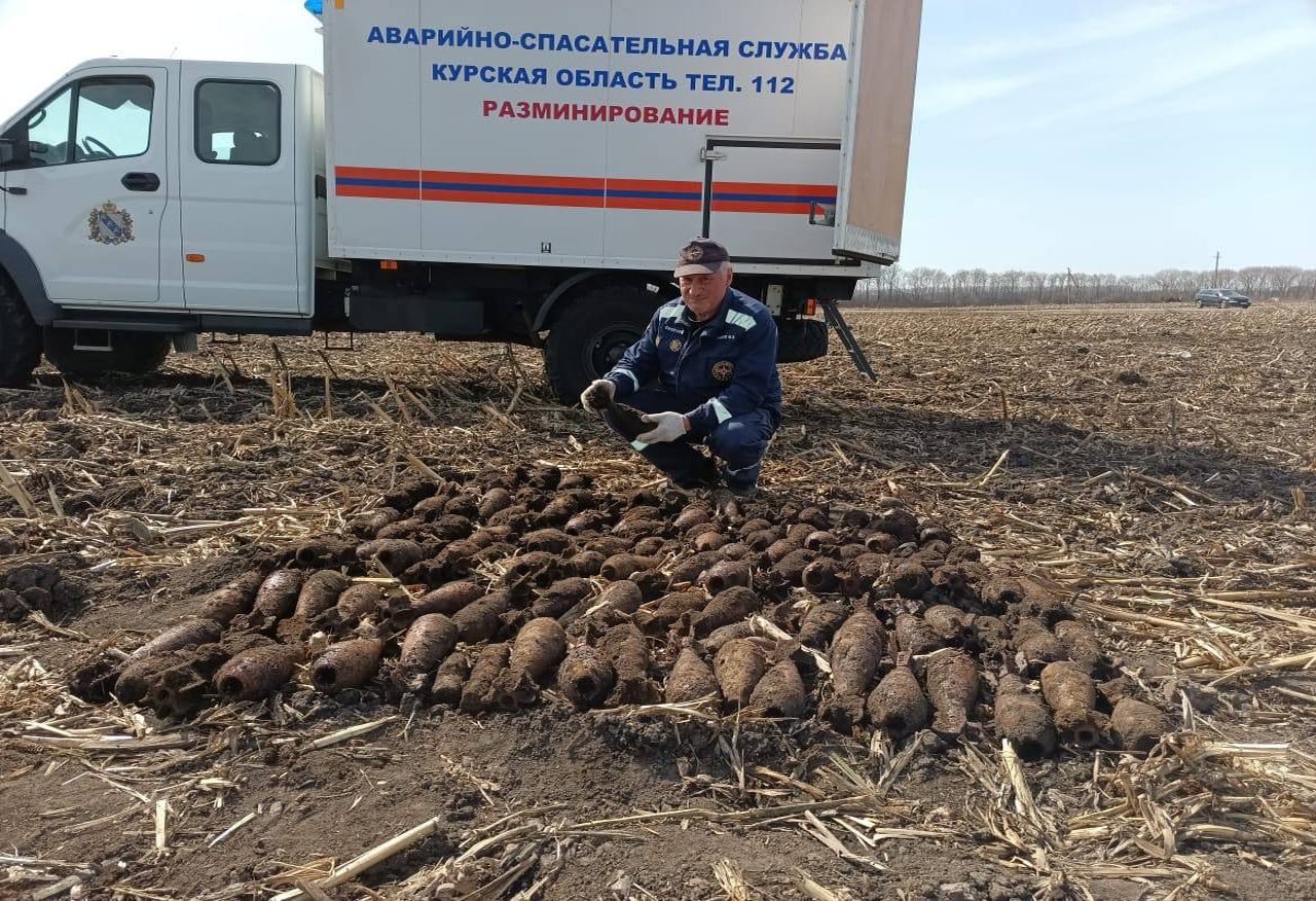 В Курской области спасатели обезвредили порядка 120 боеприпасов