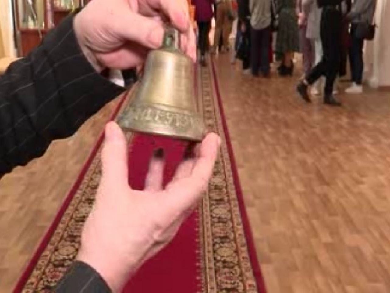 В Курске проходит выставка колокольчиков "Перезвон"