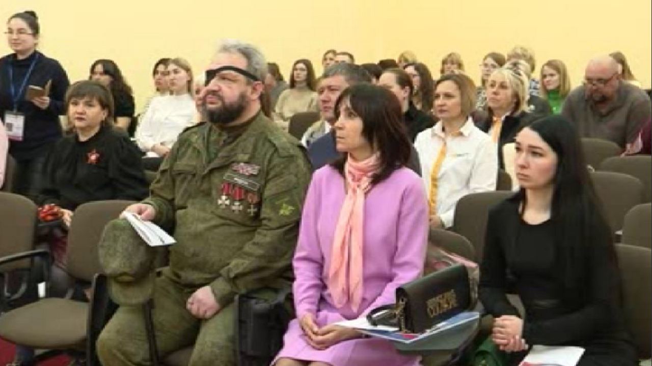 В Курске прошел семинар "Они все герои" в поддержку участников СВО