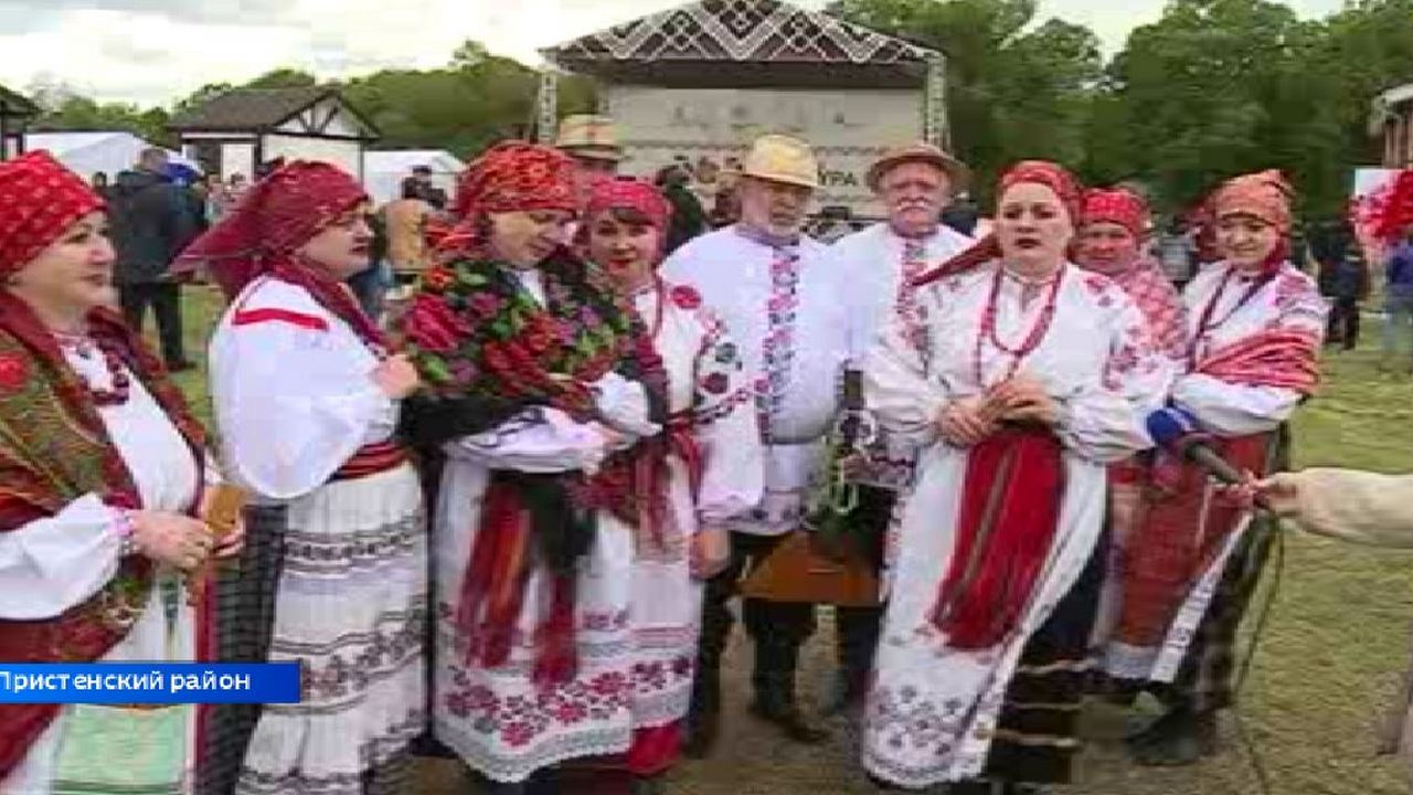В Курской области на Красную горку  более 30 пар сыграли свадьбу