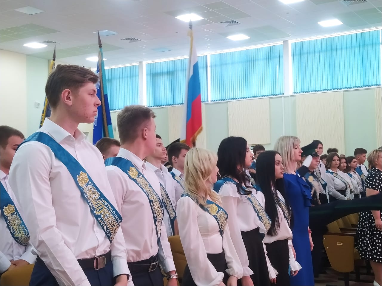 Сегодня в Курской области выпускники прощаются со школой