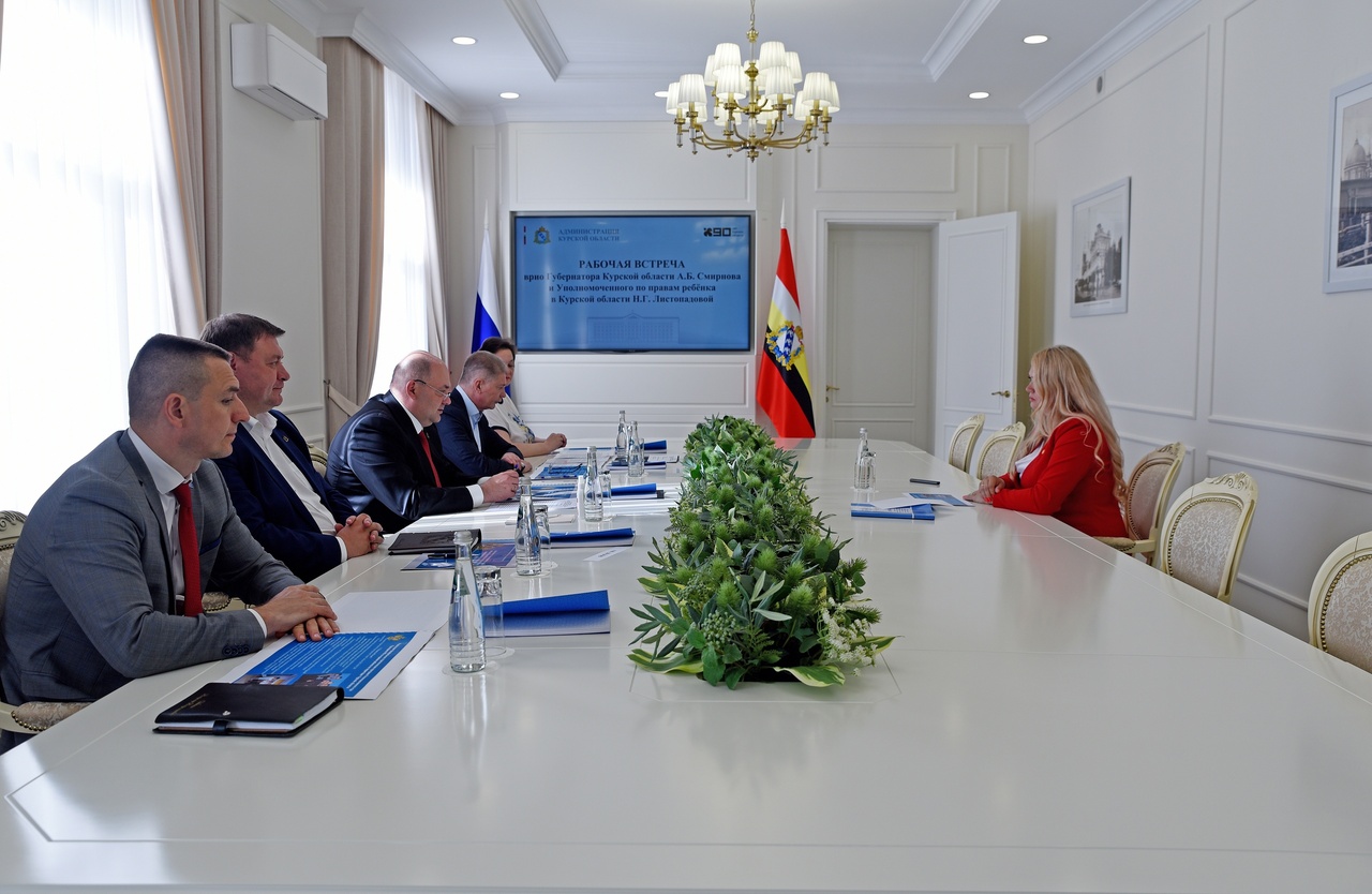 Курским детям-сиротам, поступающим в вузы, могут назначить единовременную выплату