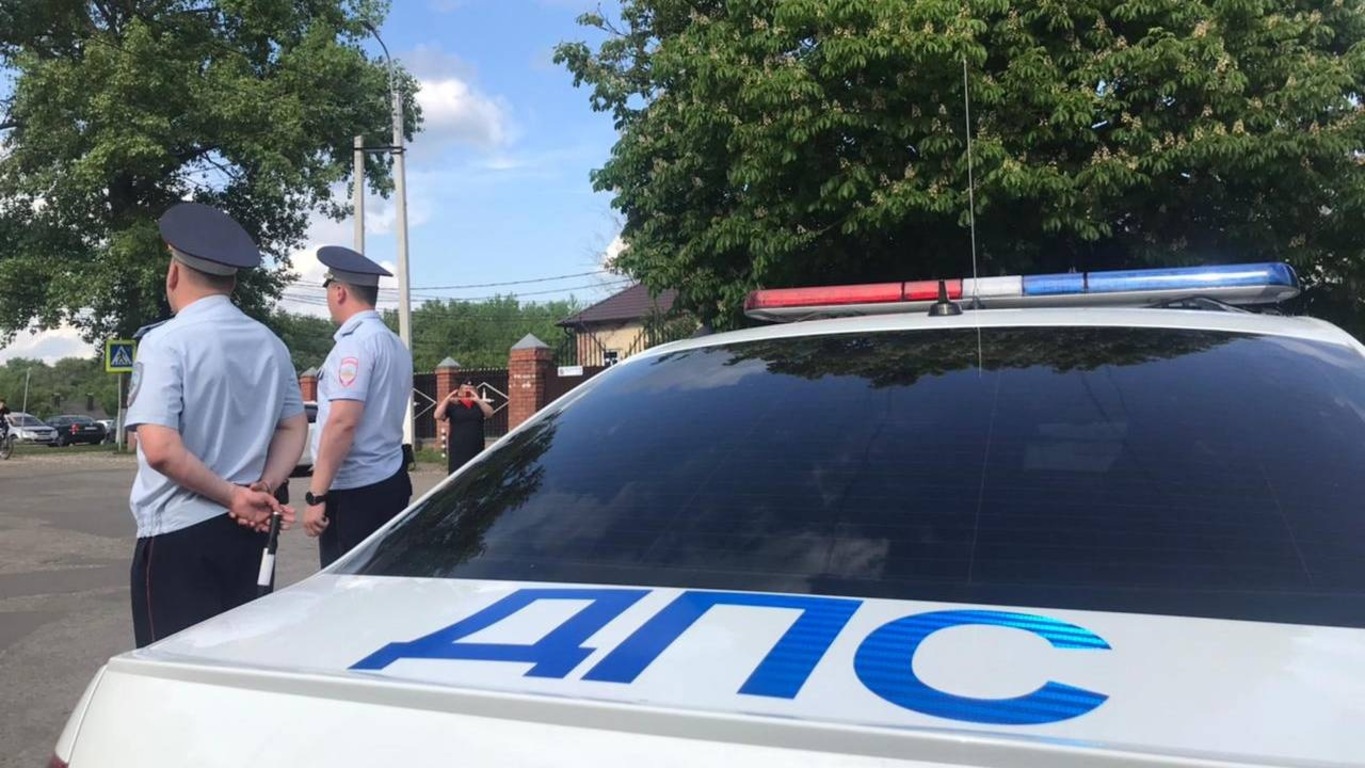 В Курске автобус столкнулся с легковым автомобилем