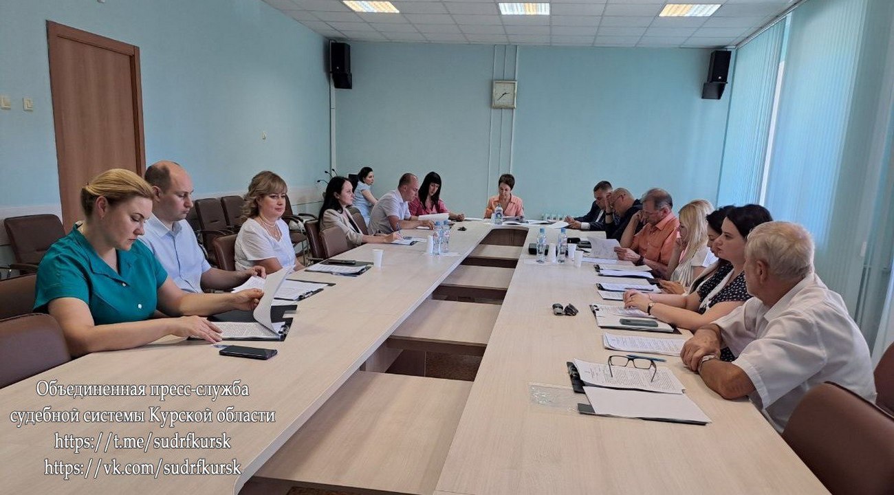 Десяти судьям Курской области присвоены квалификационные классы 