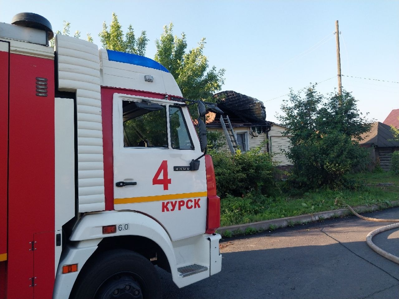 В Курске горел дом на улице Асеева