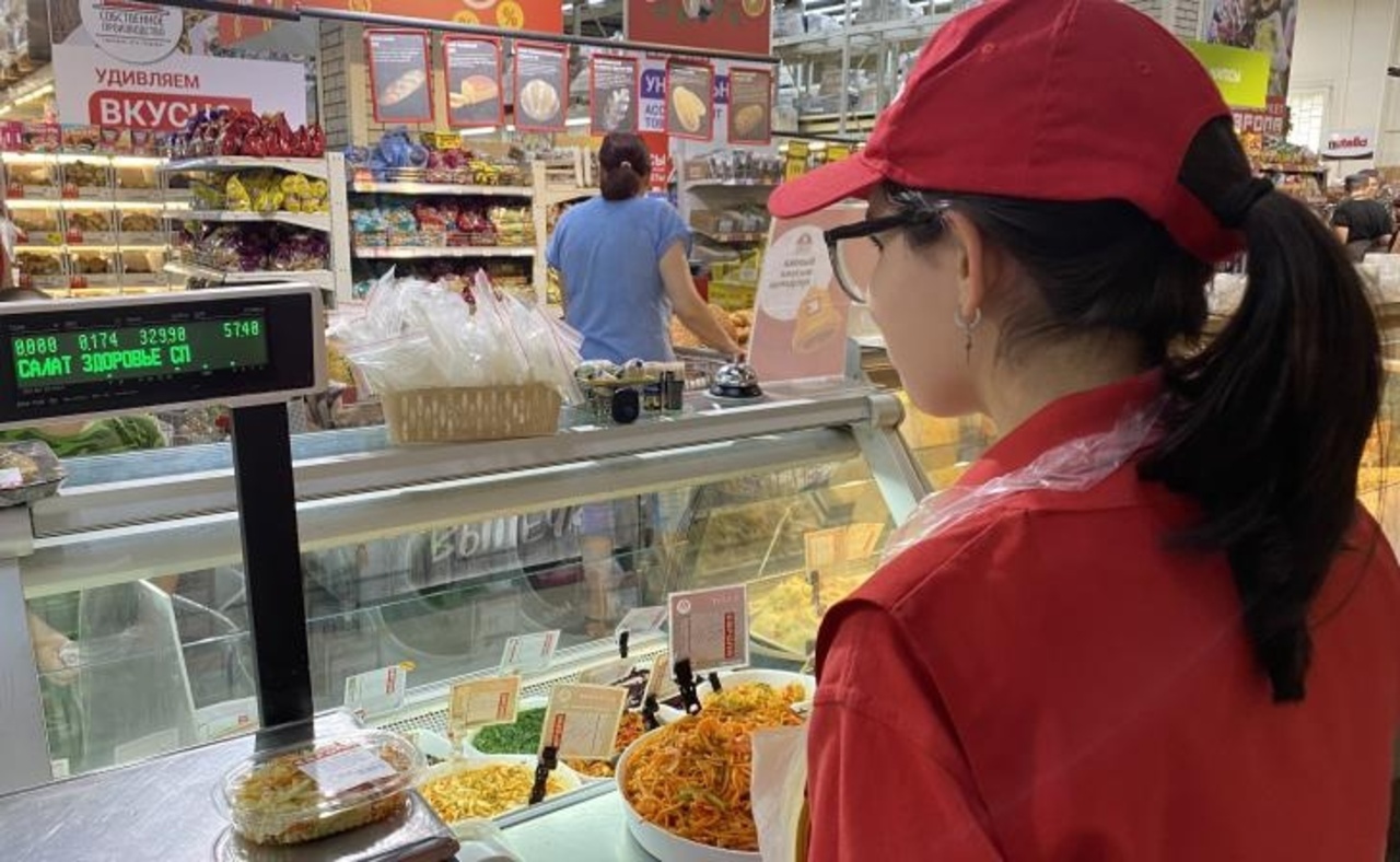 В Курской области 4,3 тысячи подростков устроились на работу на время каникул 