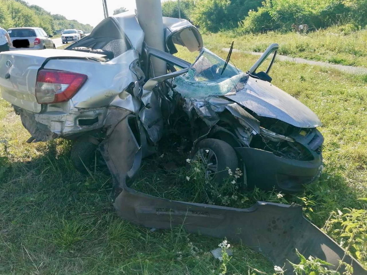 В Курской области в страшном ДТП насмерть разбился 19-летний юноша