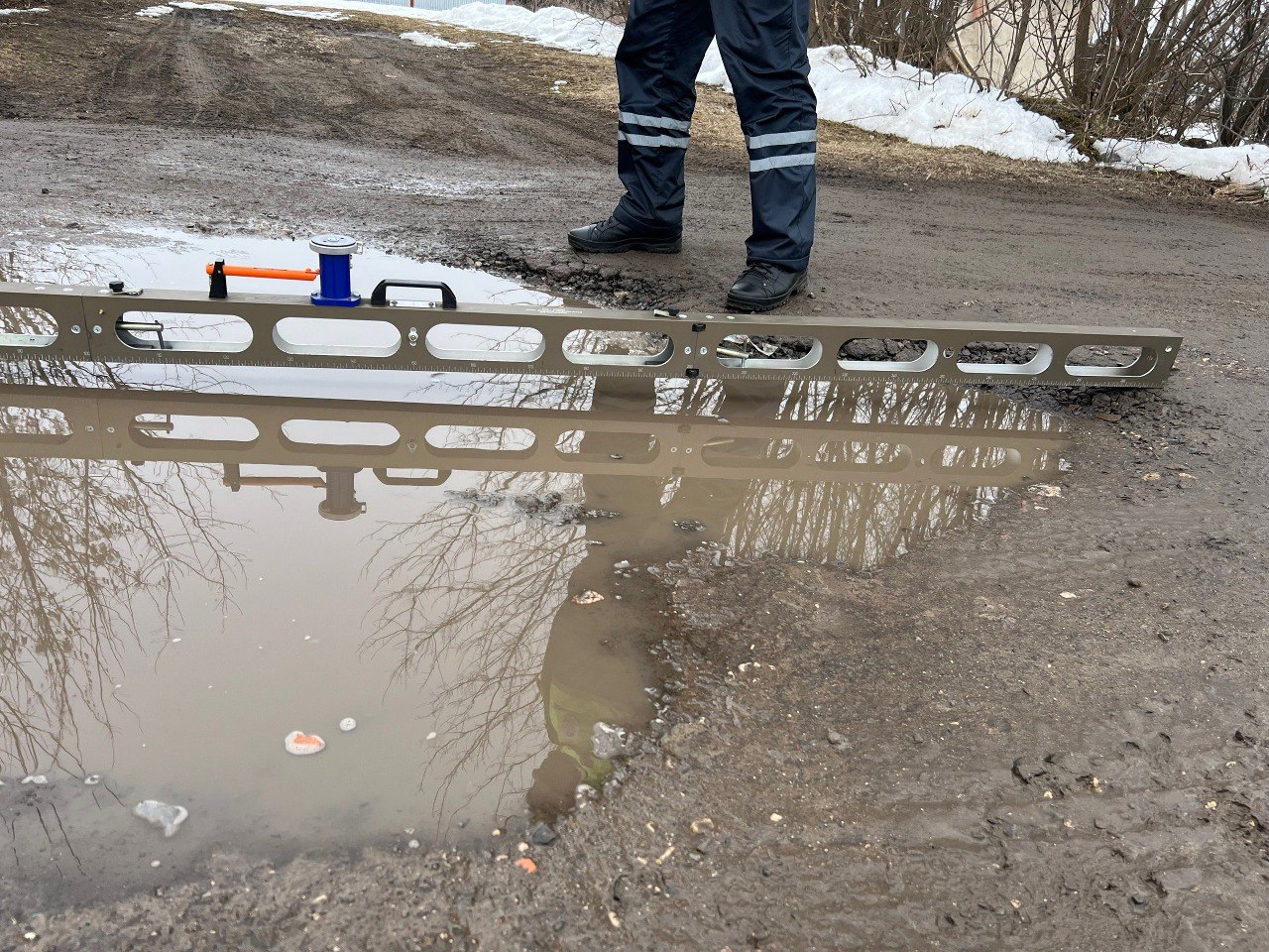В Курской области прокуратура выявила дороги с 5-метровыми выбоинами