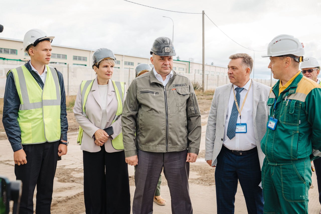 Представитель молодёжного актива Курска Владимир Терехов присоединился к рабочей поездке Алексея Смирнова 
