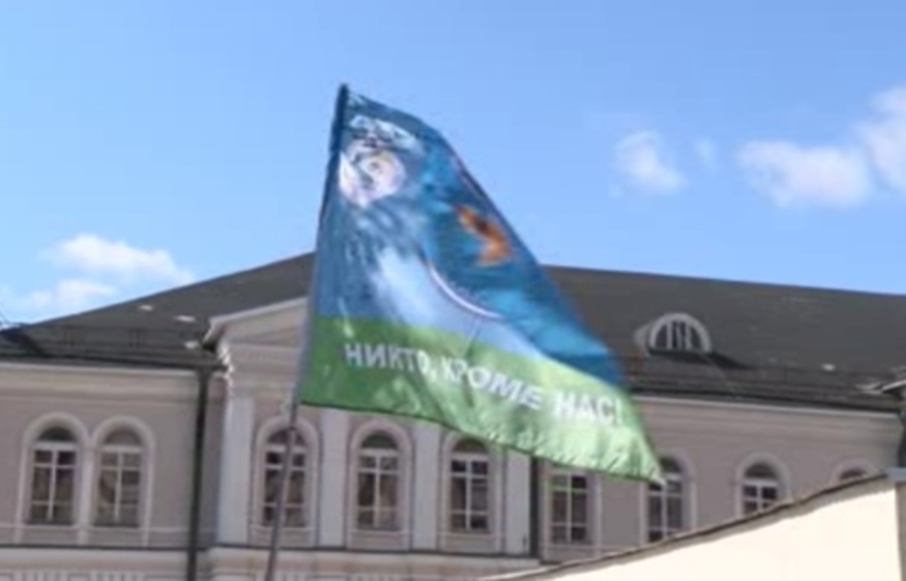 В Курске празднуют День ВДВ