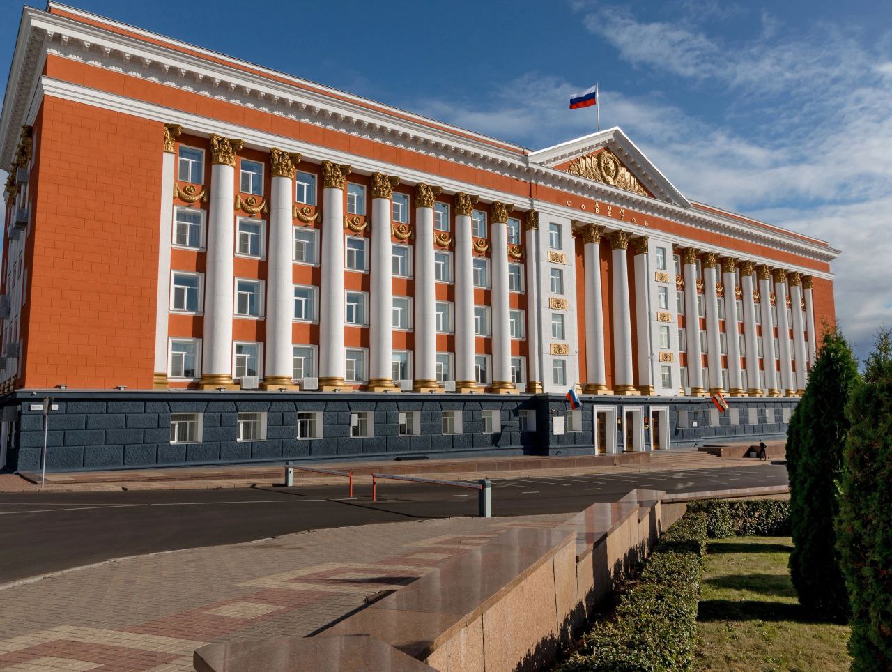 Алексей Смирнов встретился с общественниками Курской области