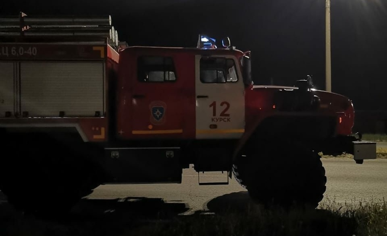Ночью в Курске загорелась квартира