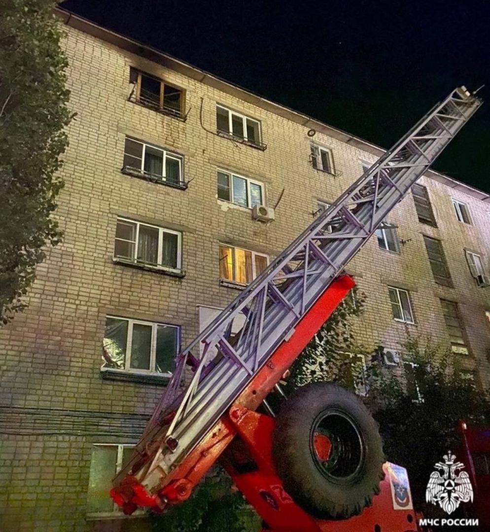 Вечером в Курске произошел пожар в квартире дома на Сумской