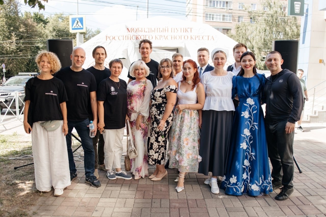 Артисты Москонцерта совместно с курской филармонией дали 17 концертов в ПВР Курской области