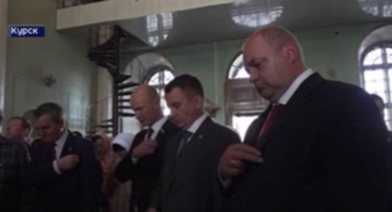 В Курске прошел молебен, на котором присутствовал глава региона Алексей Смирнов
