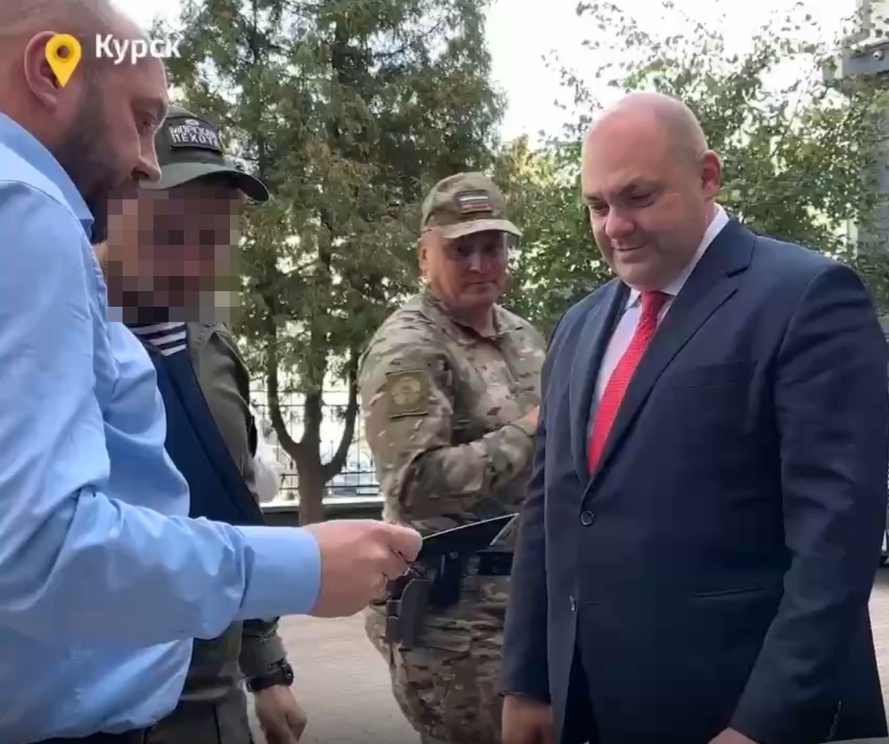Губернатор Курской области передал дополнительную помощь от всех регионов, помогающих нашим бойцам | ГТРК «Курск» Губернатор Курской области передал дополнительную помощь от всех регионов, помогающих нашим бойцам