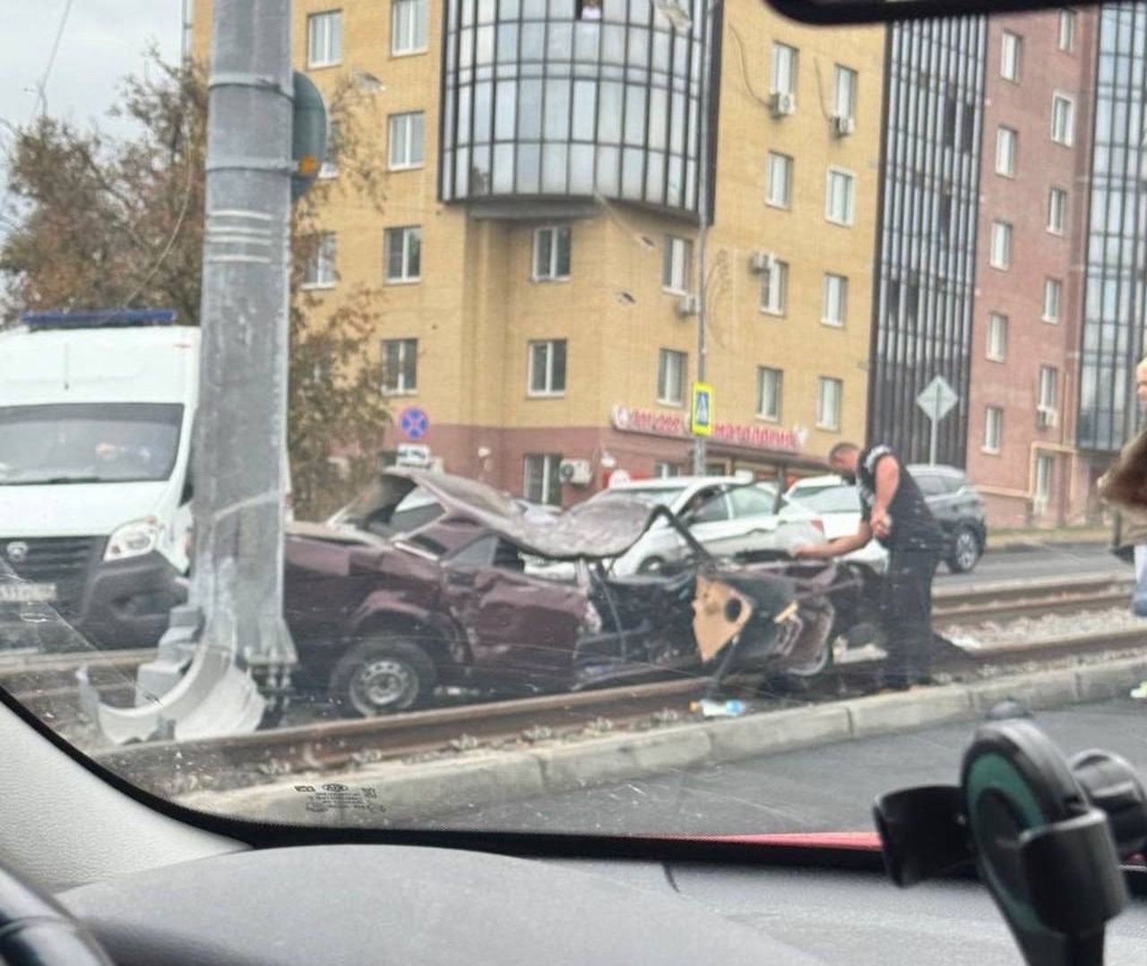Серьезное ДТП произошло на Кировском мосту в Курске