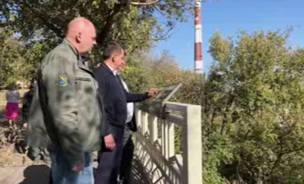 Губернатор Курской области проверил, как готовят к благоустройству Первомайский парк 
