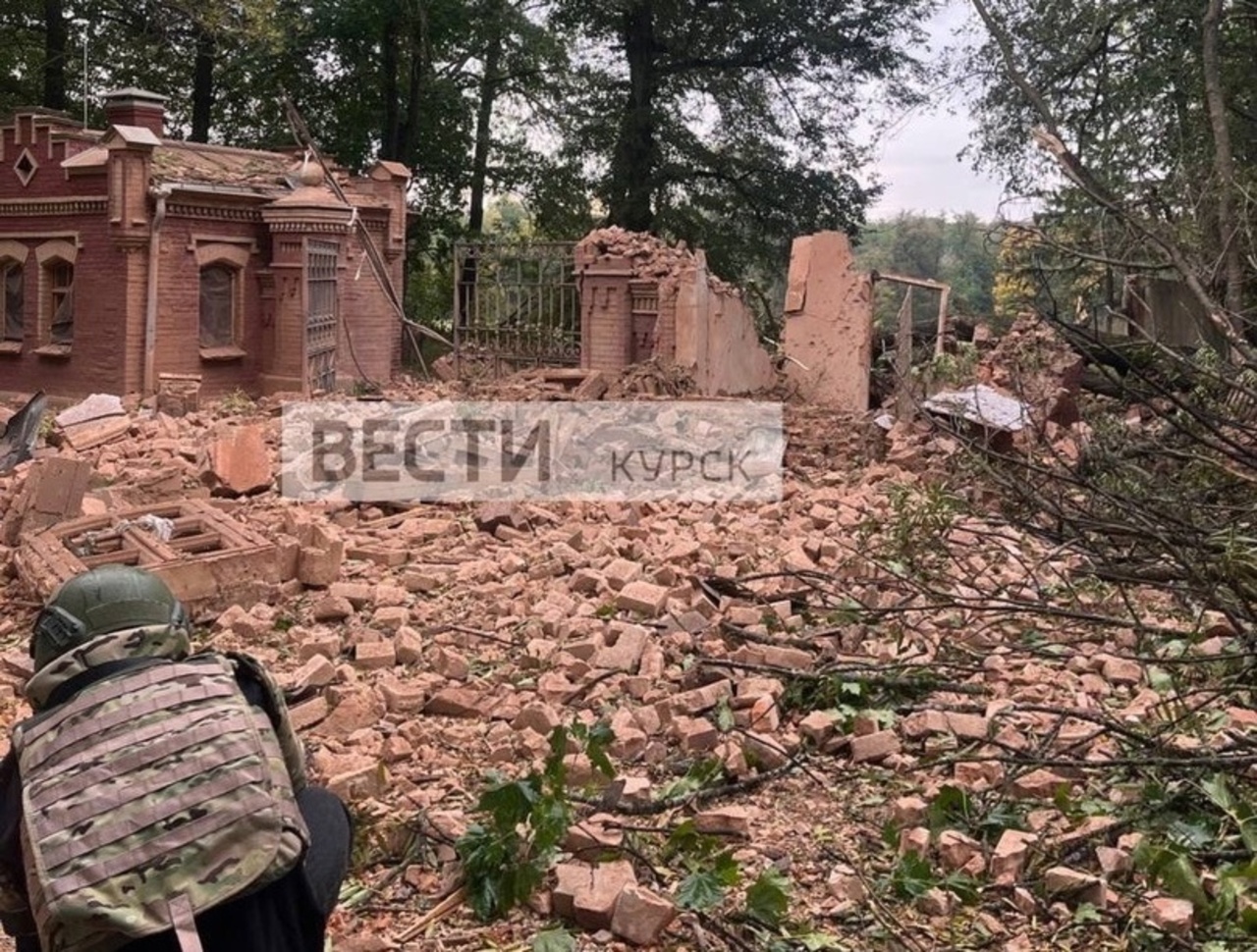 Прямо сейчас съёмочная группа «Вестей-Курск» работает в Марьино на месте прилета украинских ракет