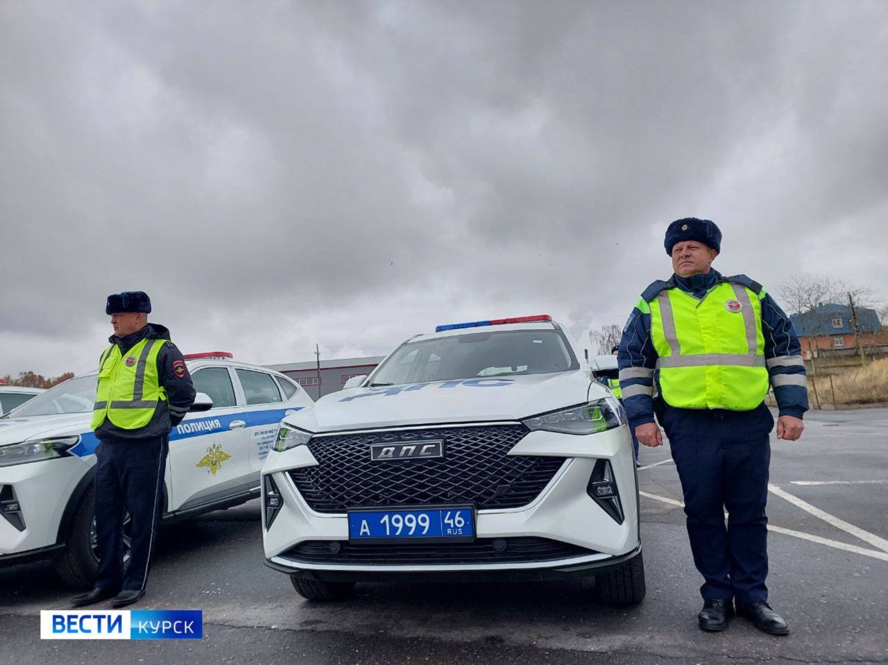Сегодня более 100 служебных автомобилей передано различным подразделениям УМВД по Курской области | ГТРК «Курск» Сегодня более 100 служебных автомобилей передано различным подразделениям УМВД по Курской области