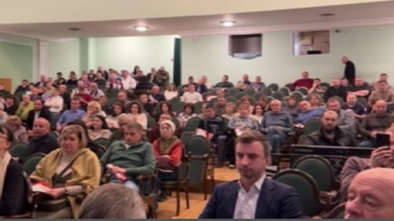 Губернатор Курской области Алексей Смирнов встретился с предпринимательским сообществом