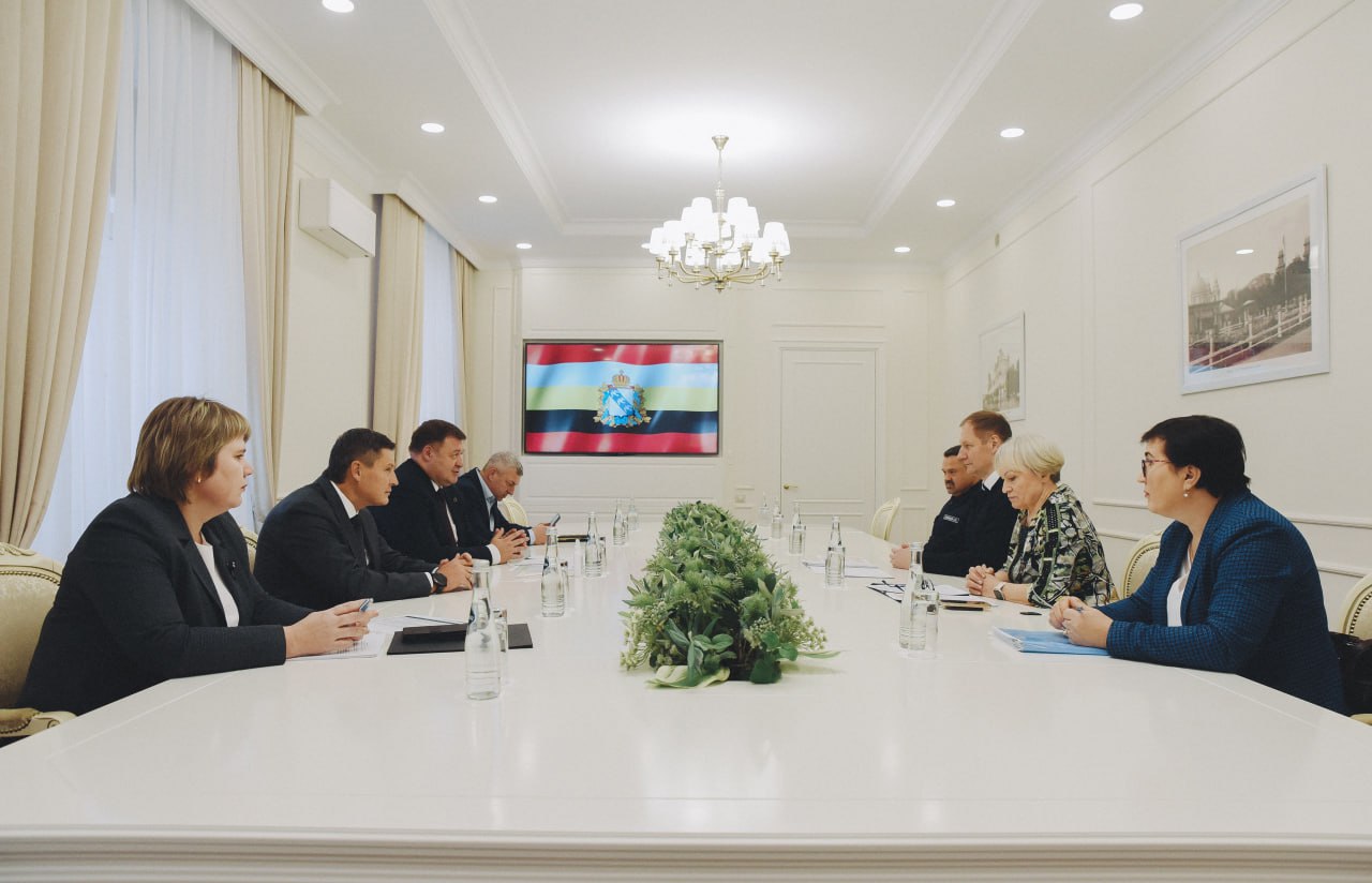 Курскую область с рабочим визитом посетил руководитель Федерального казначейства Роман Артюхин