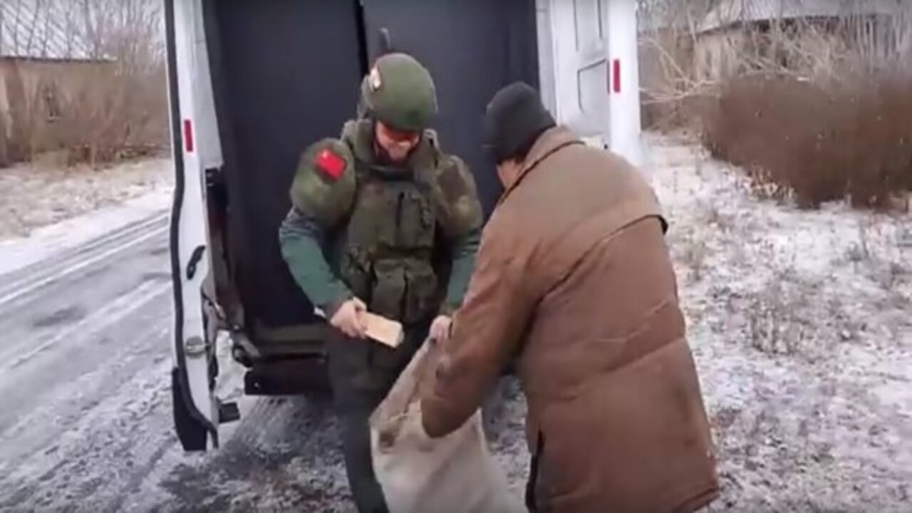 По поручению губернатора в Кореневский и Глушковский районы Курской области доставили дрова