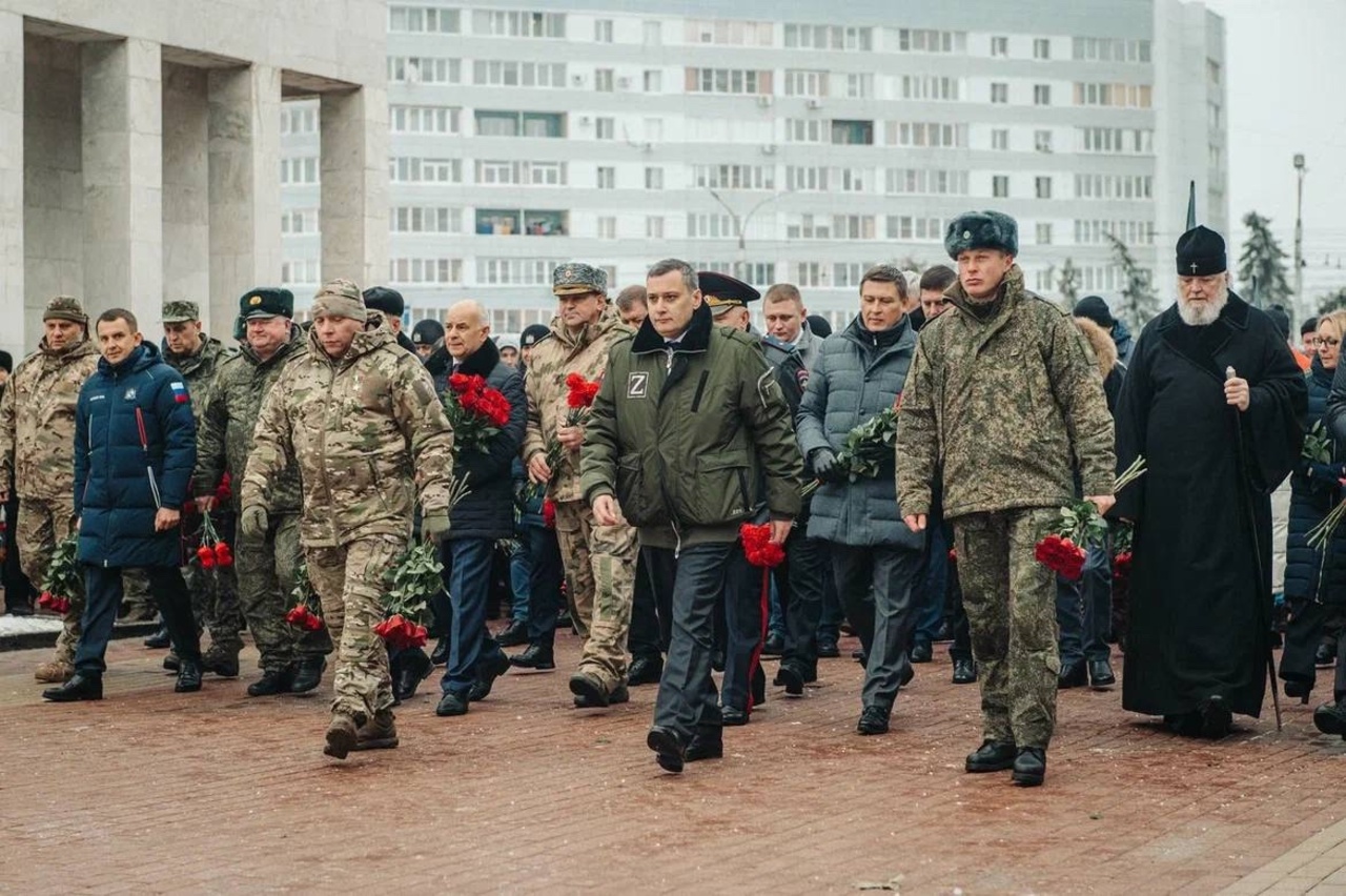 Врио губернатора познакомился с офицерами, которые сейчас освобождают Курскую землю