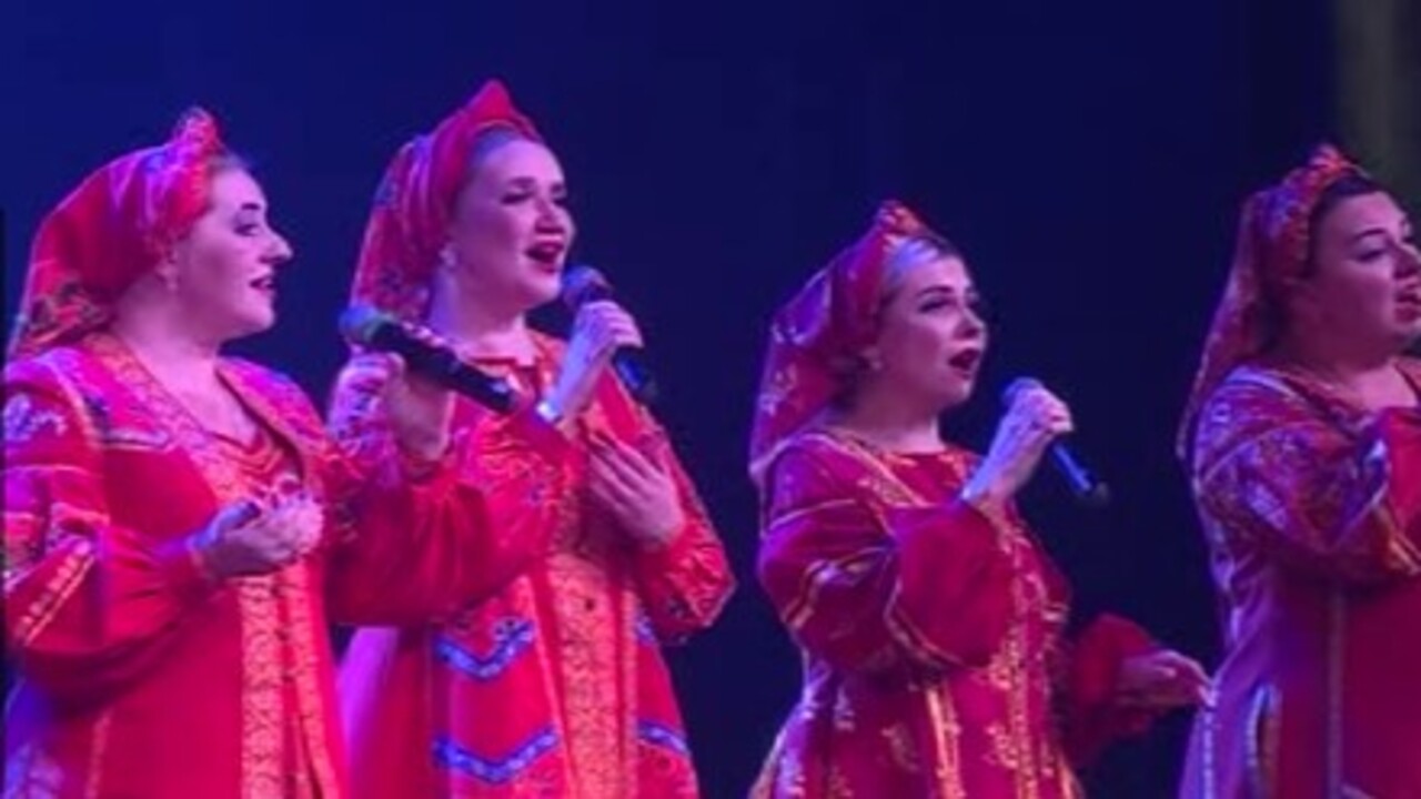Куряне вместе в артистами из Донецка выступили для участников СВО, их родных, близких