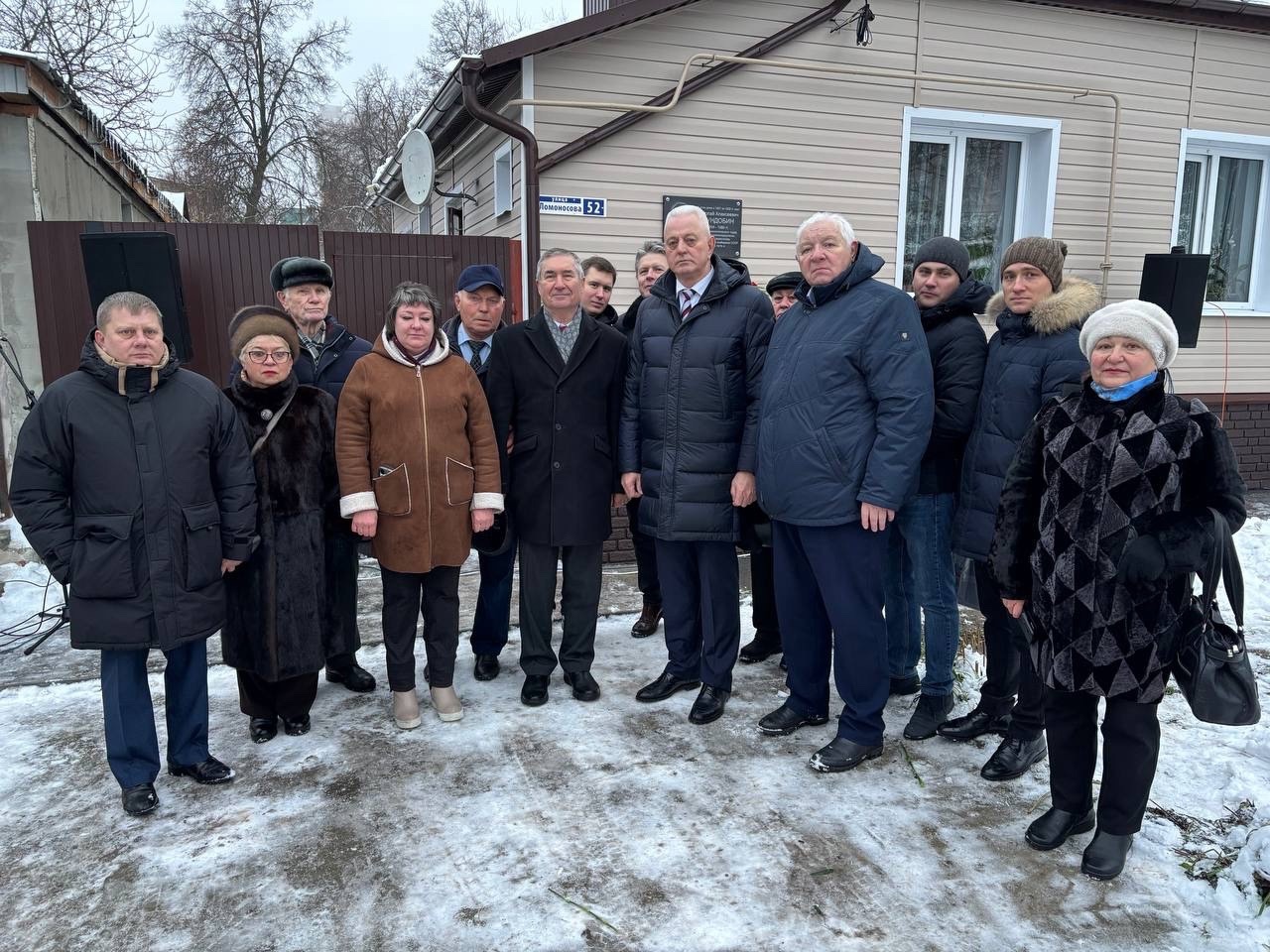 В Курске открыли памятную доску почетному железнодорожнику, Герою Соцтруда Николаю Гундобину