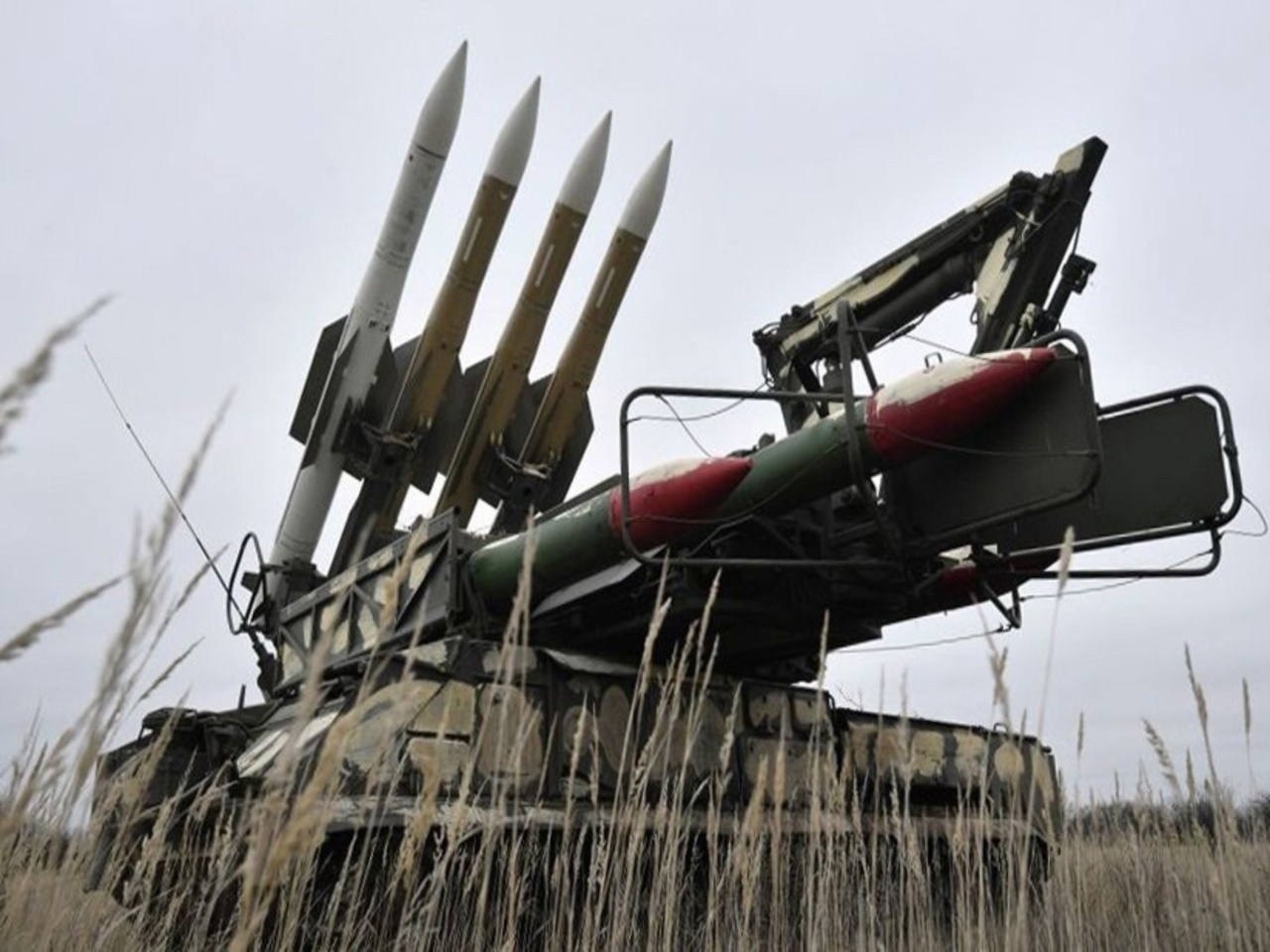 Украинская ракета уничтожена в небе Курской области